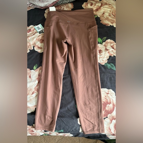 DSG Women’s Leggings - Picture 2 of 9